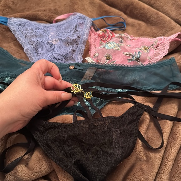 Lacey things and g strings from Victoria’s Secret - Picture 3 of 4